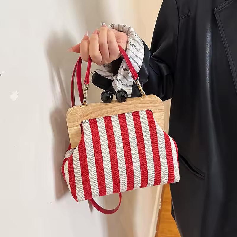 Parisian Frame Purse