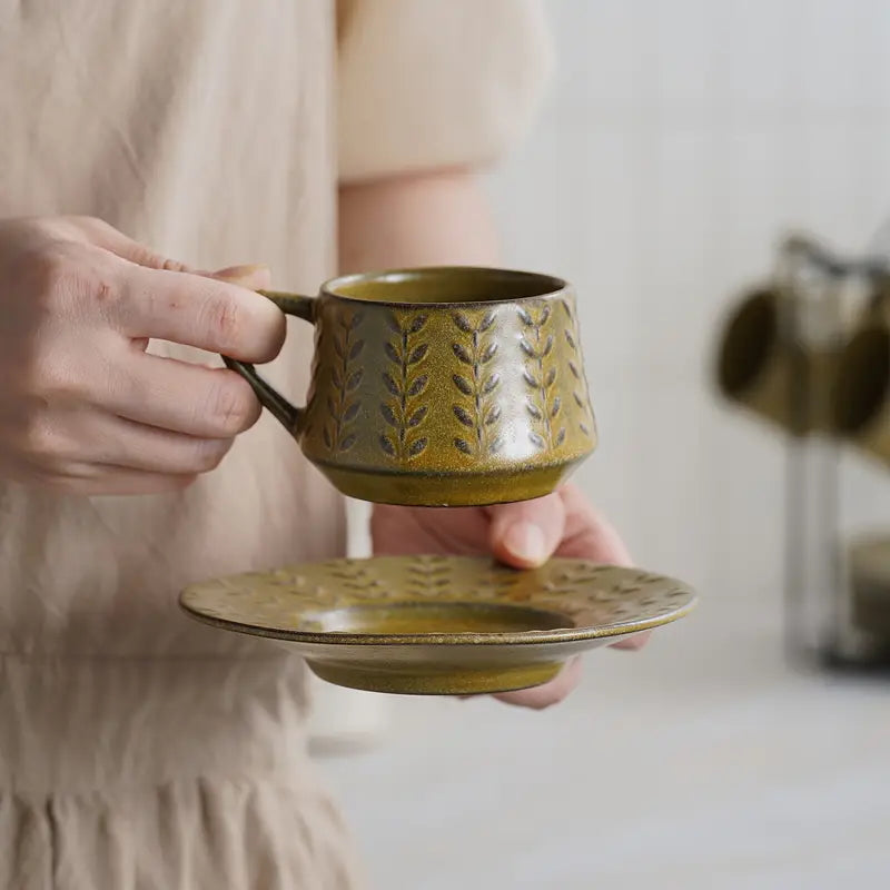 Leaf Stoneware Set