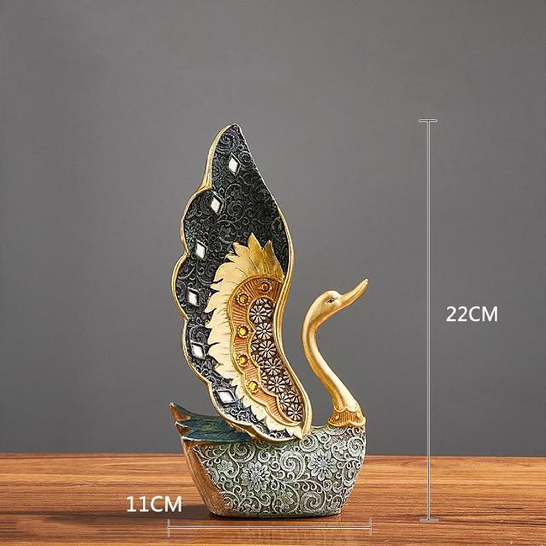 Golden Pearl Queen Home Decor | Unique Swan Craftsmanship