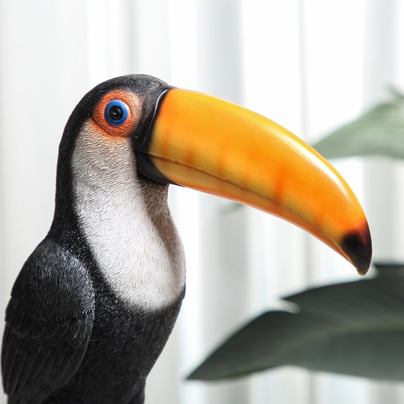 Simulation Resin Toucan Decoration | High Quality Material, HandCrafted