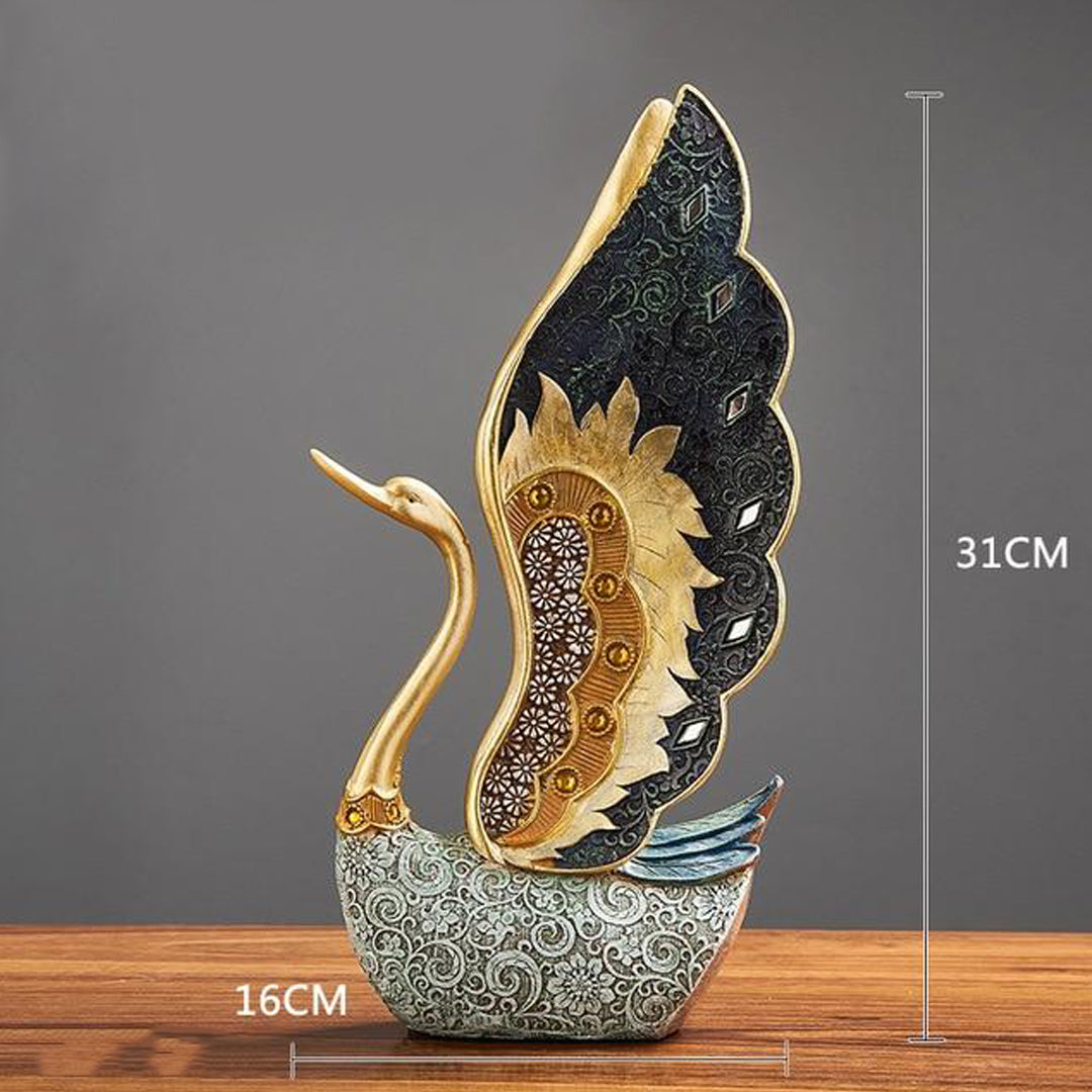 Golden Pearl Queen Home Decor | Unique Swan Craftsmanship 